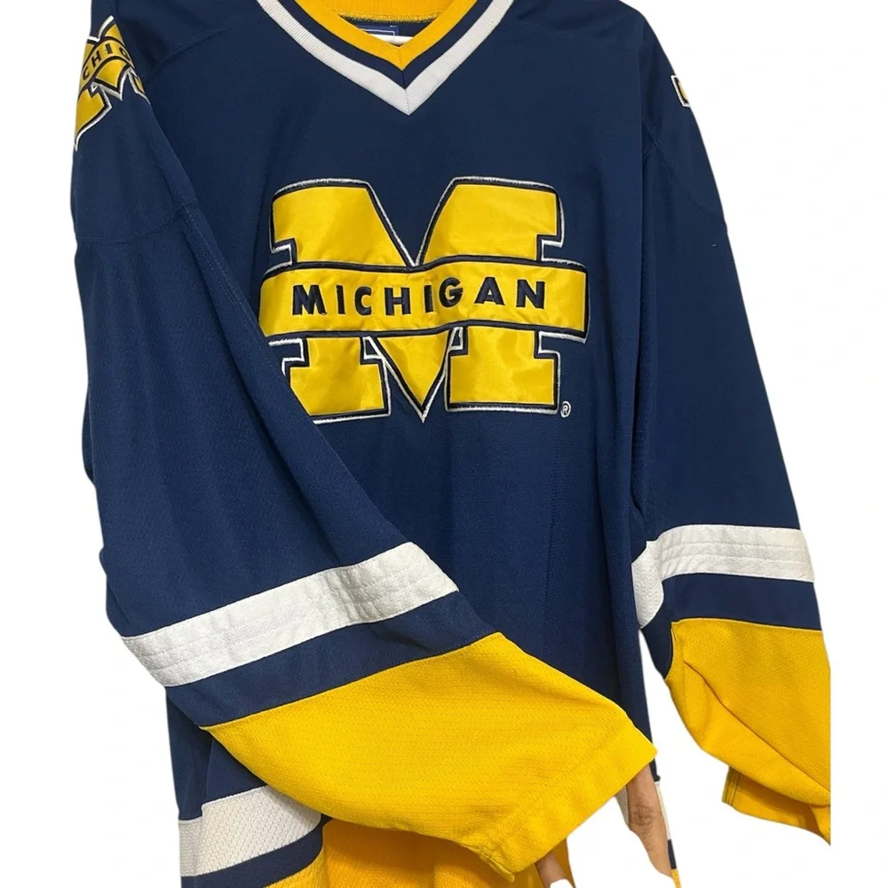 Vtg 90s University of Michigan College Starter Hockey Jersey Shirt Sweater L - Picture 3 of 7